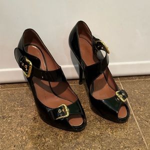 Giuseppe Zanotti Women potent leather black pumps with gold buckle Size 37, 6.5